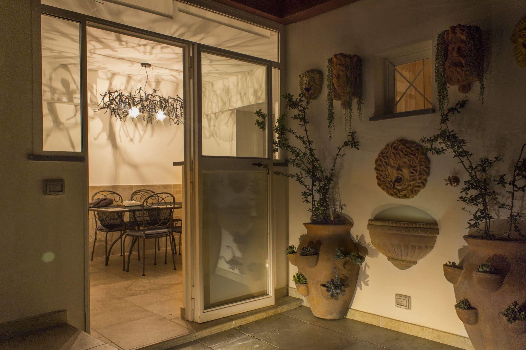 Casa Latina Bed & Breakfast Napoli Bagian luar foto