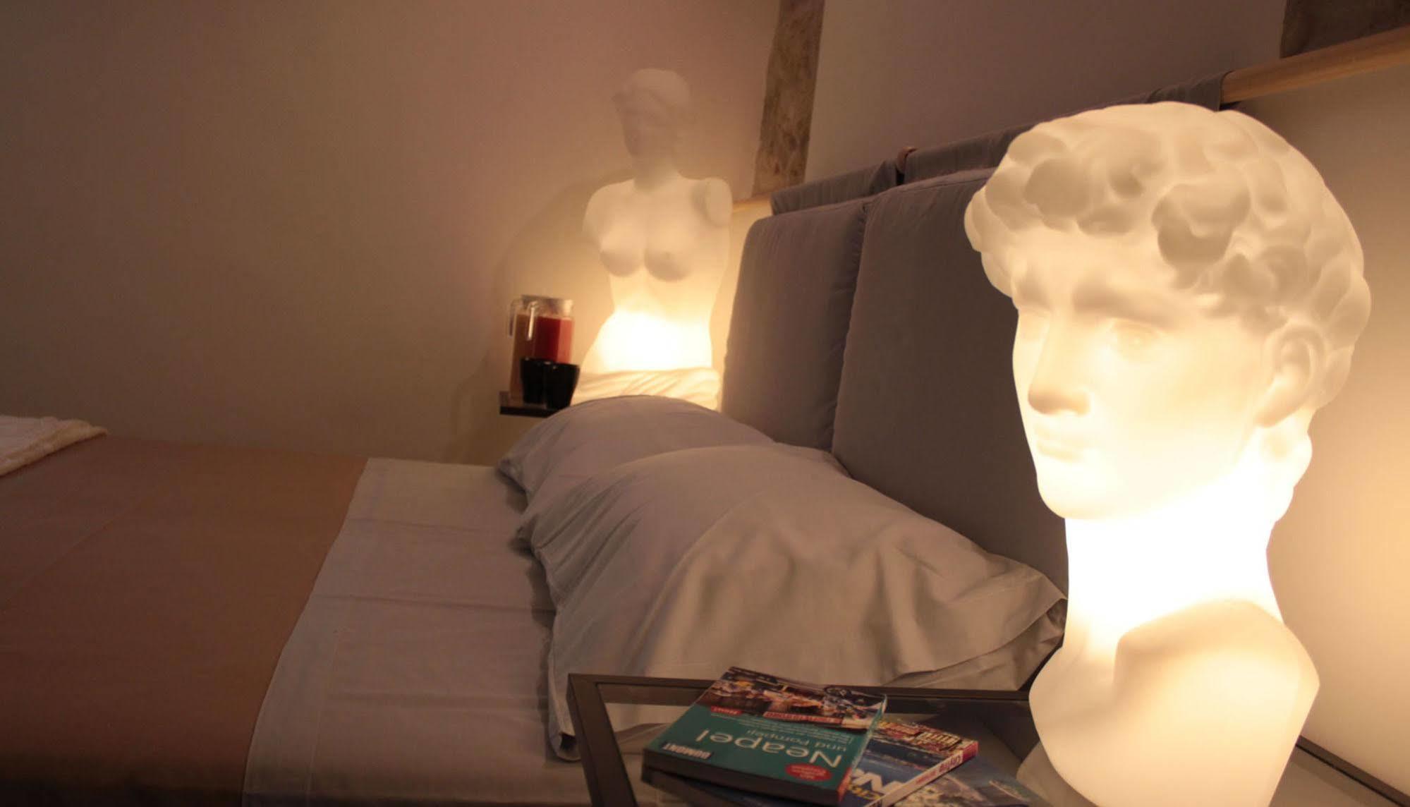 Casa Latina Bed & Breakfast Napoli Bagian luar foto