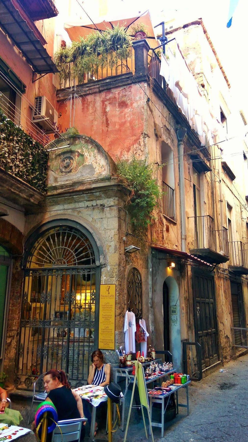 Casa Latina Bed & Breakfast Napoli Bagian luar foto